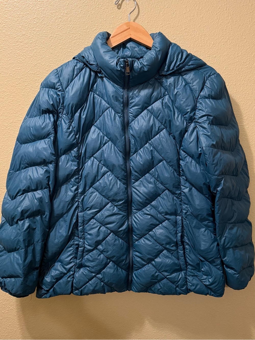 Women’s Large London Fog Teal Lightweight Packable Down Hooded Puffer Jacket